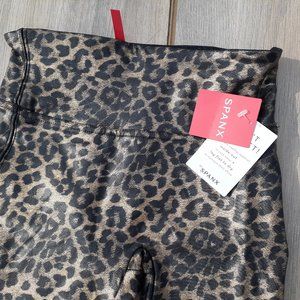 SPANX Leopard Leggings NWT xs
